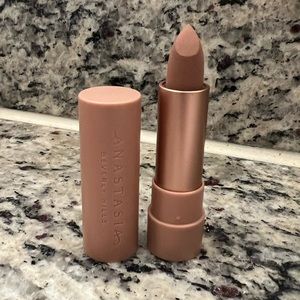 Anastasia Beverly Hills Matte Lipstick Velvet